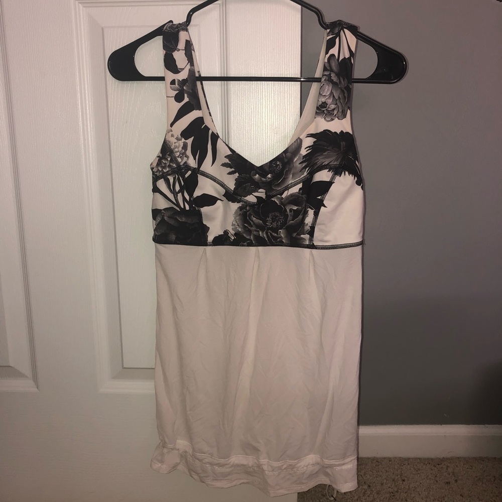 Lululemon tank top